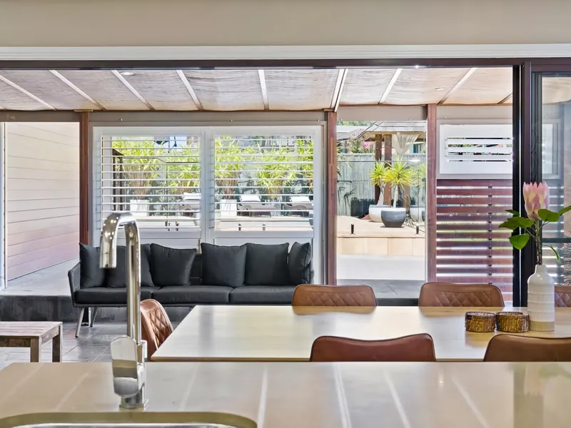 The Pet Friendly Pool House