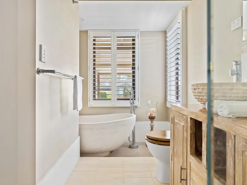 The Pet Friendly Pool House