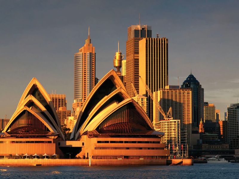 Sydney Urban Oasis Balcony Views and BBQ