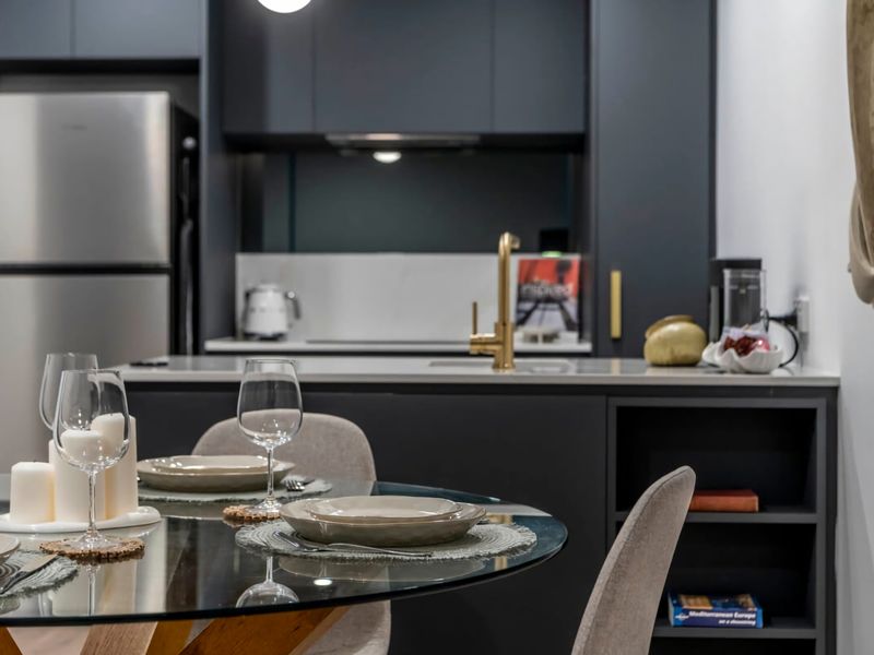 A minimalist approach to kithcen and dining area