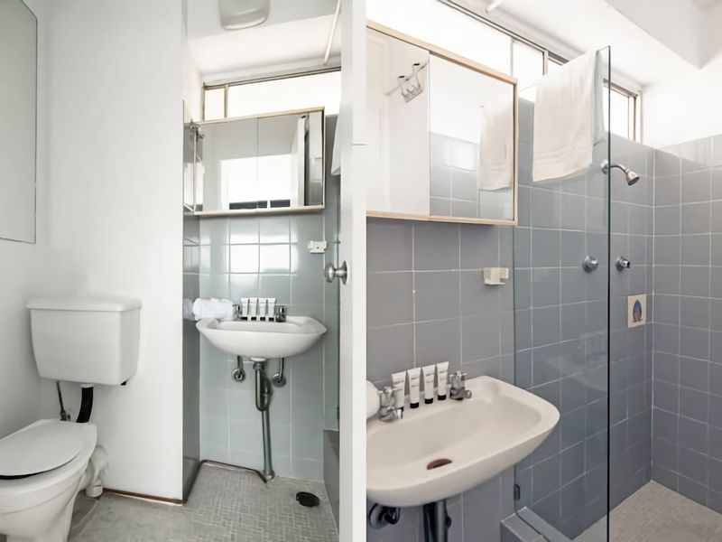 City Stay with Stunning Views Free Parking