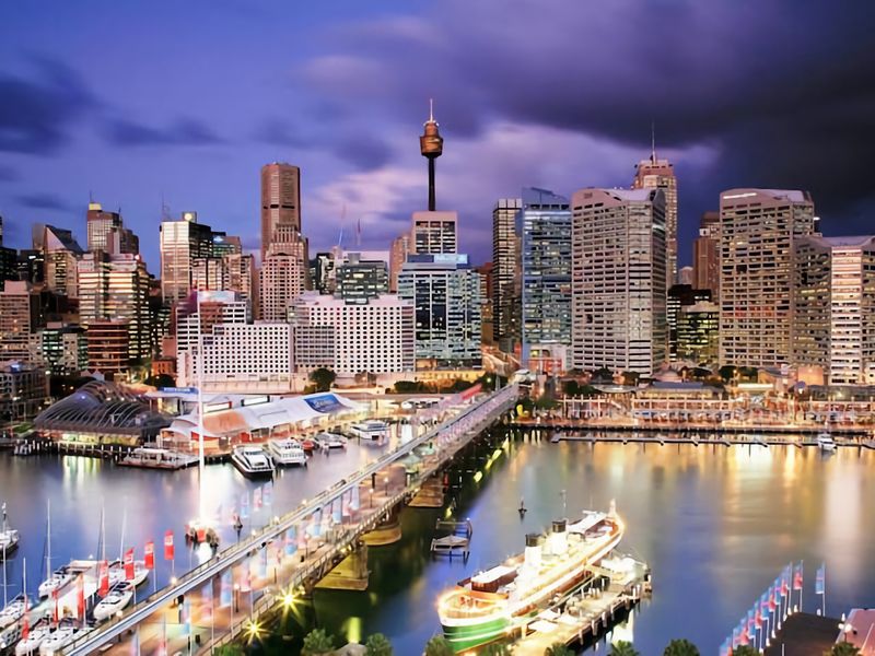 City Stay with Stunning Views Free Parking