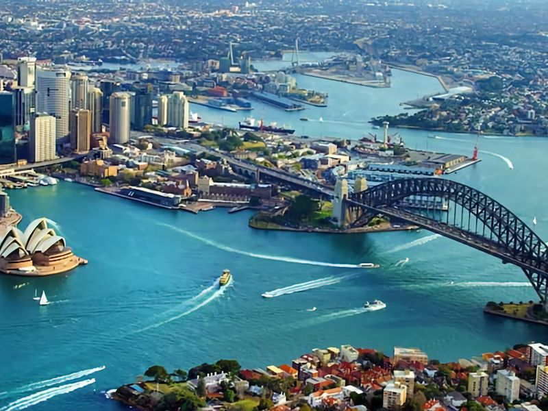 City Stay with Stunning Views Free Parking