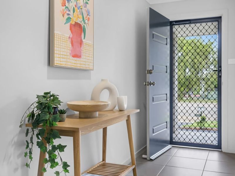 Time Out Beautifully decorated new home