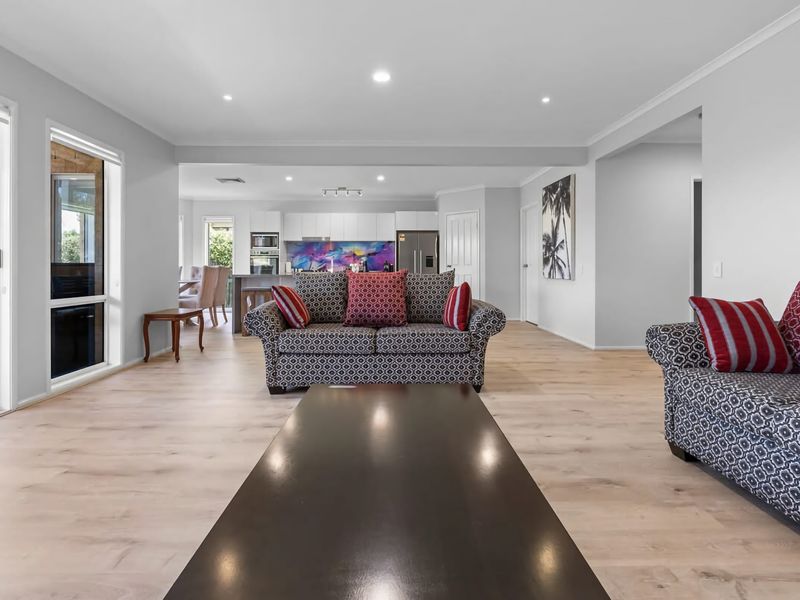 Exclusive Luxury Oasis Tumbi Umbi NSW