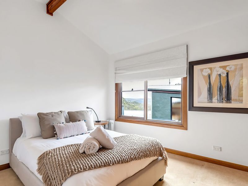 Spacious Retreat with Breathtaking Views