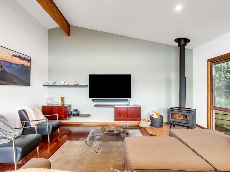 Spacious Retreat with Breathtaking Views