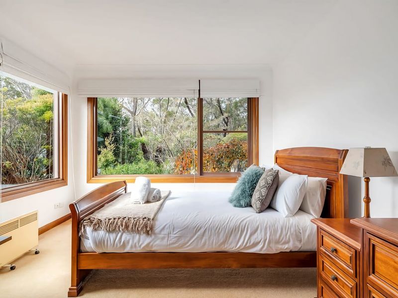 Spacious Retreat with Breathtaking Views