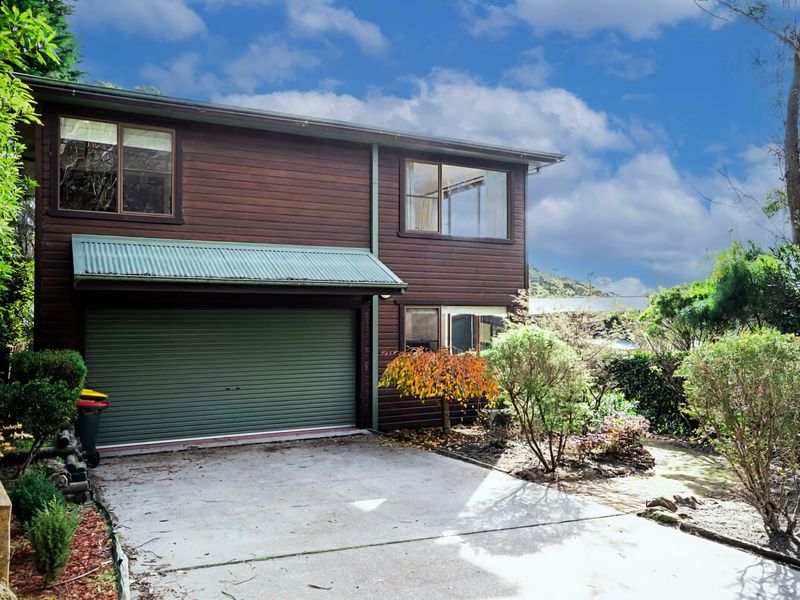 Spacious Retreat with Breathtaking Views