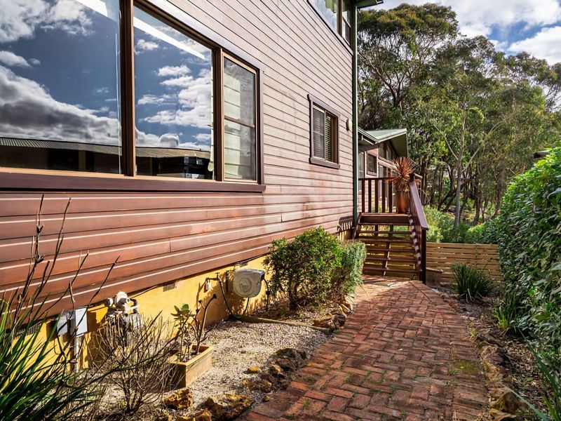 Spacious Retreat with Breathtaking Views