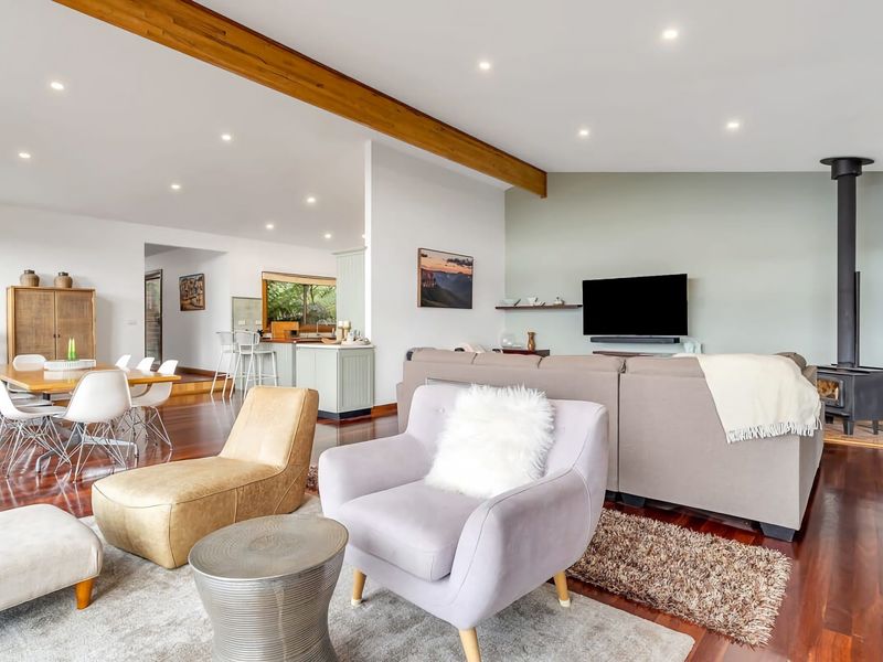 Spacious Retreat with Breathtaking Views