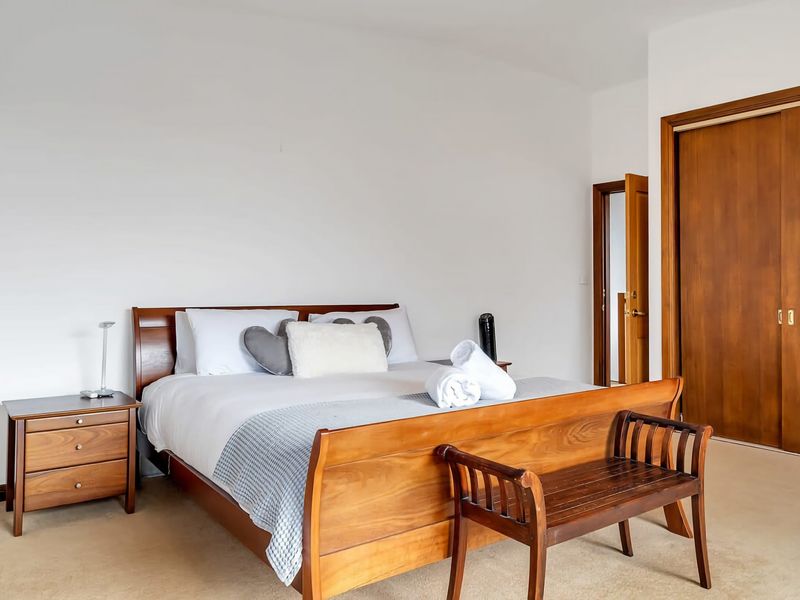 Spacious Retreat with Breathtaking Views