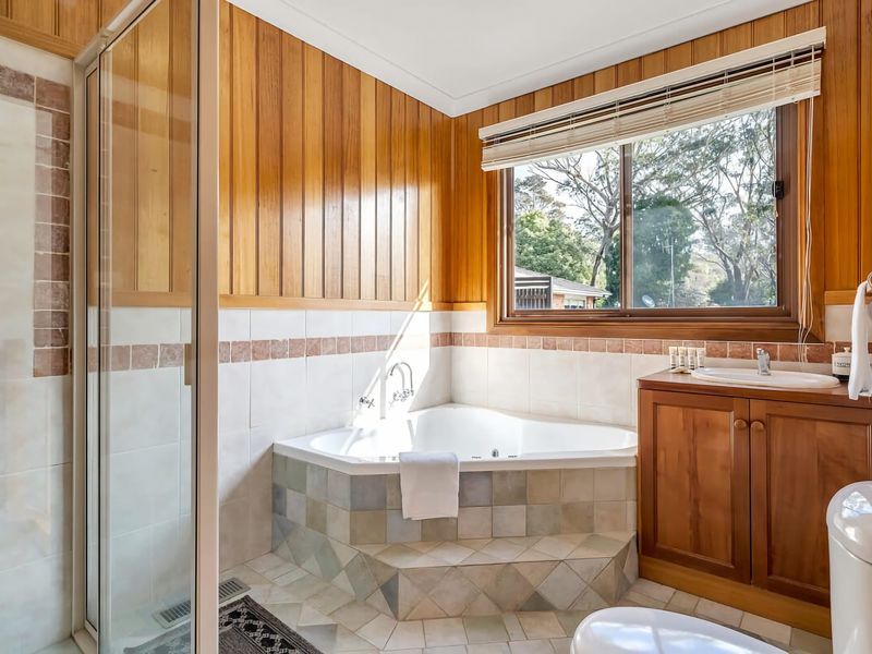 Spacious Retreat with Breathtaking Views