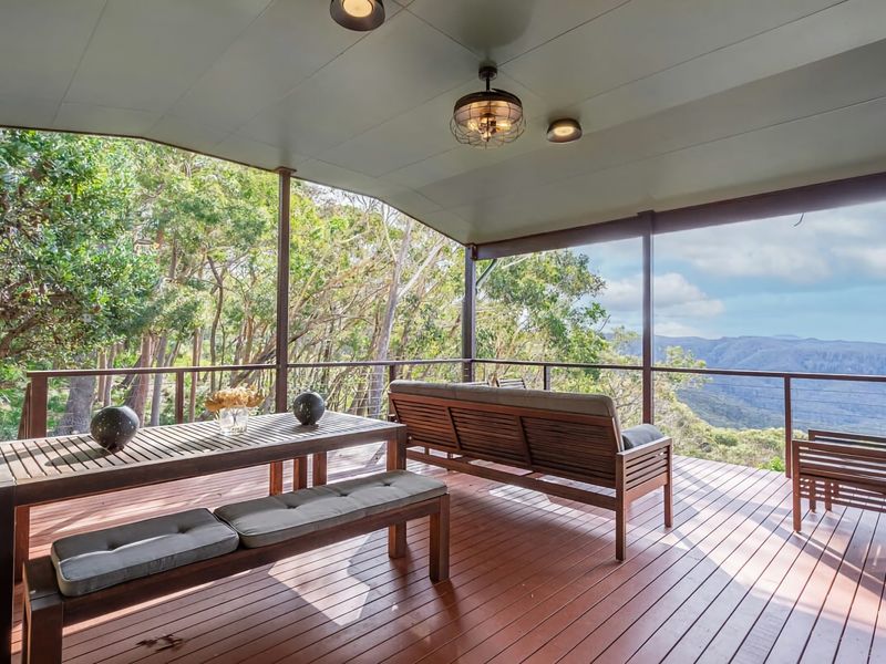 Spacious Retreat with Breathtaking Views