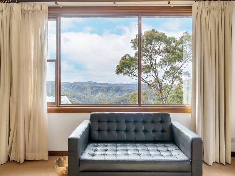 Spacious Retreat with Breathtaking Views