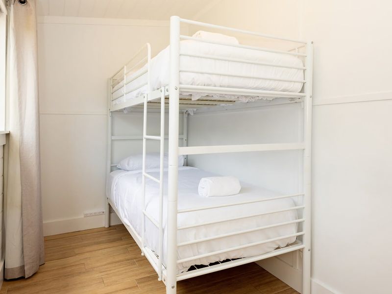 Blissful Beachfront Apartment Broulee