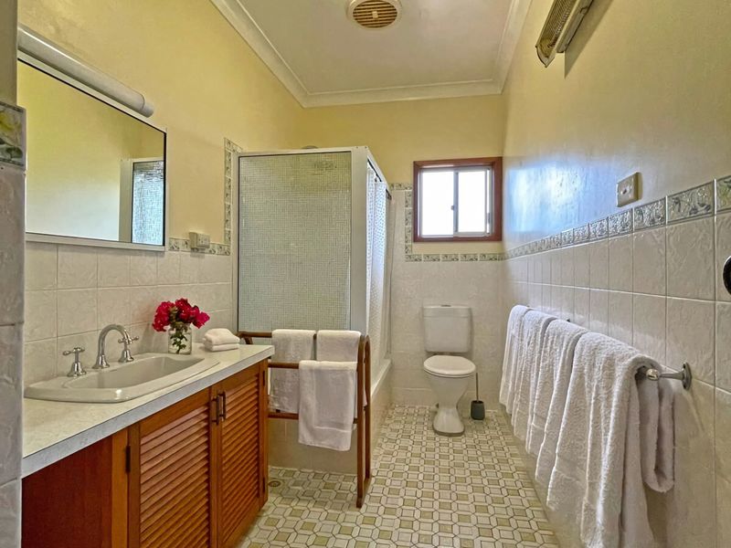 Broulee Pet Friendly Coastal Delight