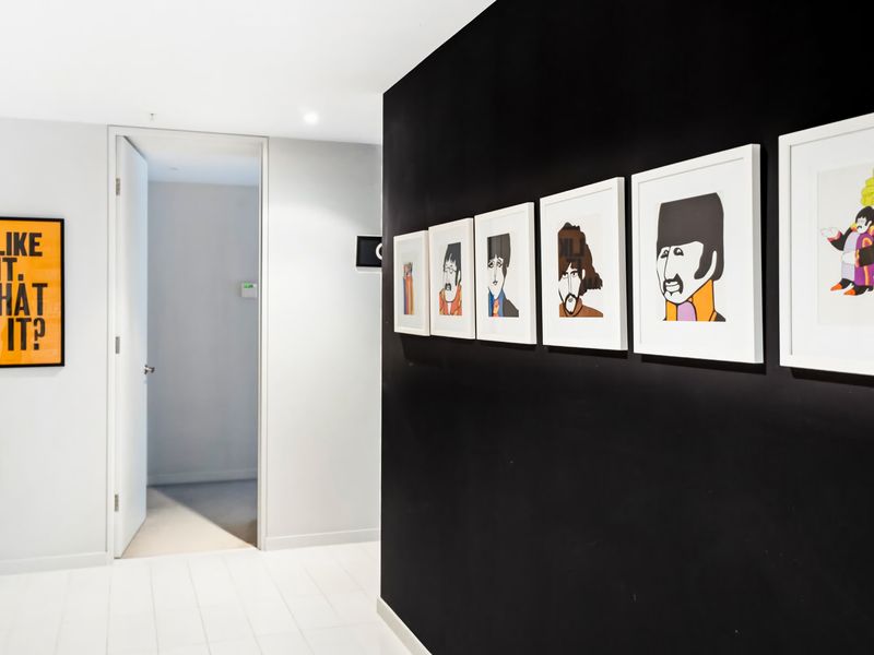 Leafy Inner City Apartment Camperdown