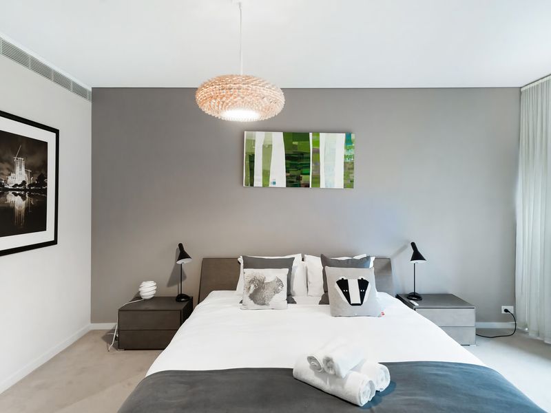 Leafy Inner City Apartment Camperdown