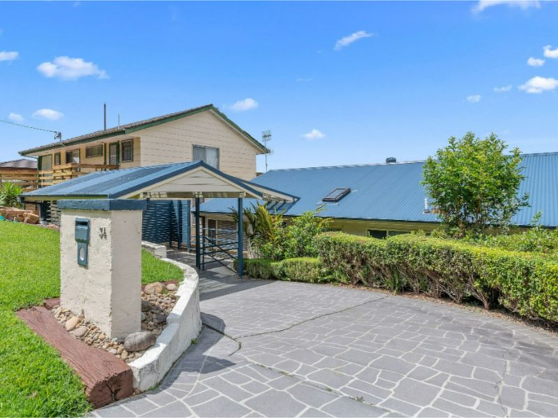 Holiday Home with Ocean Views Wamberal