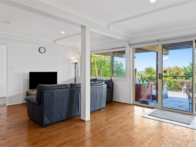Holiday Home with Ocean Views Wamberal