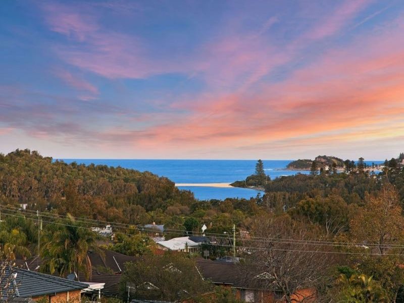 Holiday Home with Ocean Views Wamberal