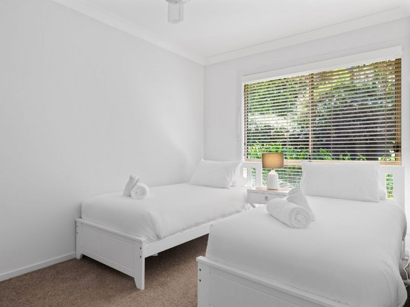 Holiday Home with Ocean Views Wamberal