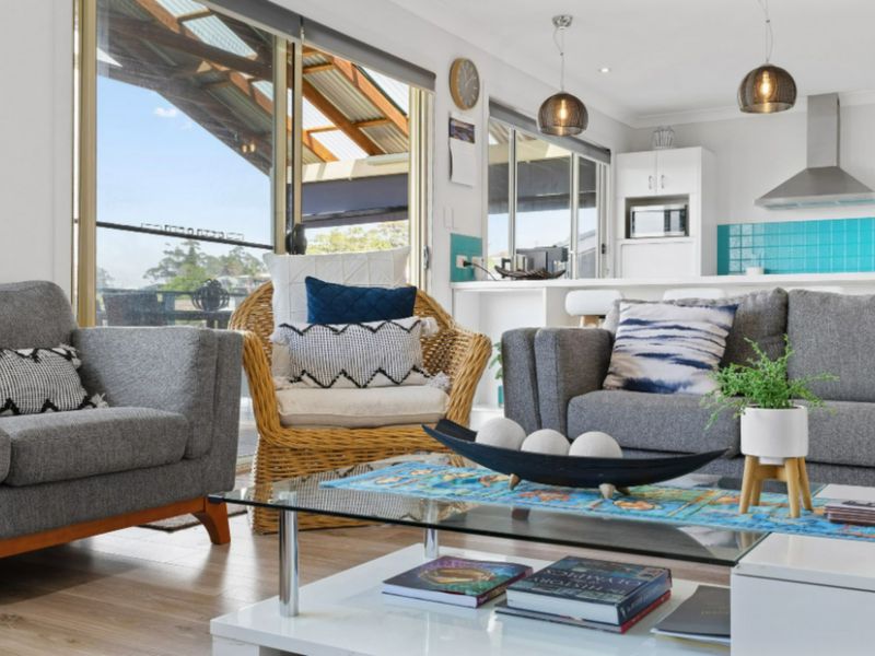 Holiday Home with Ocean Views Wamberal