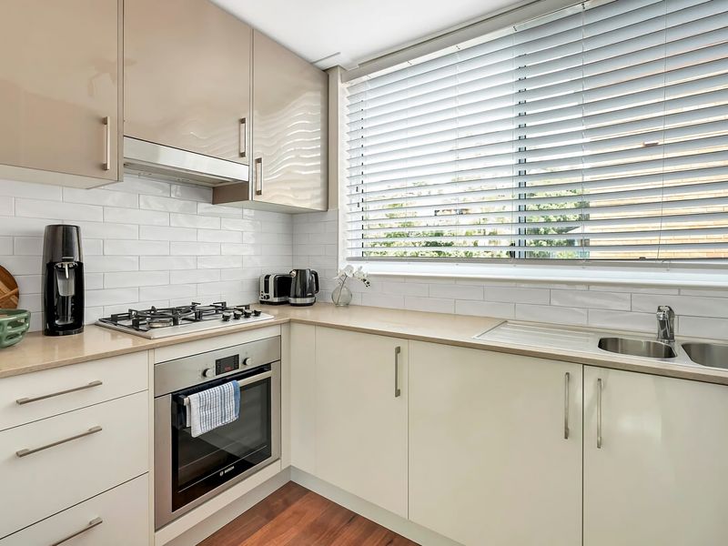 Seaside Escape Private Balcony BBQ