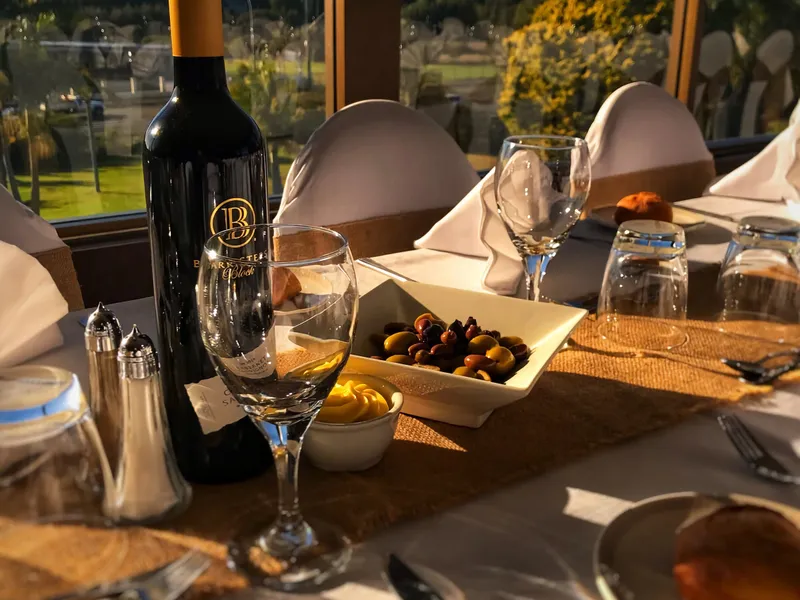 Spectacular Ocean Front home With Pool