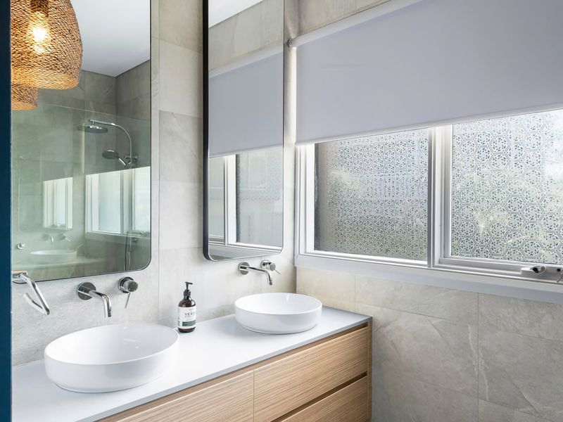 Spectacular Ocean Front home With Pool