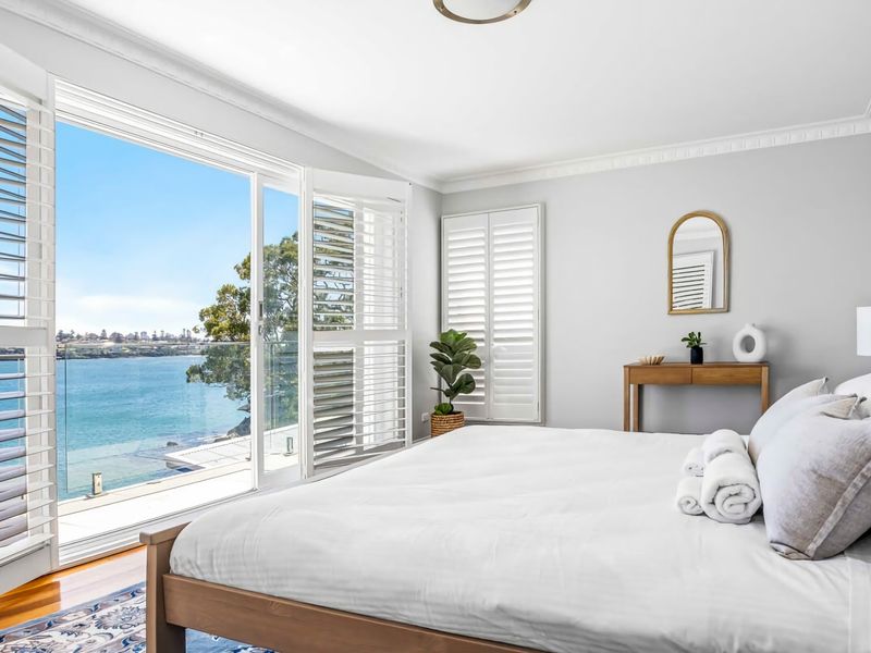 Ocean Front Luxury The Lambeth Walk