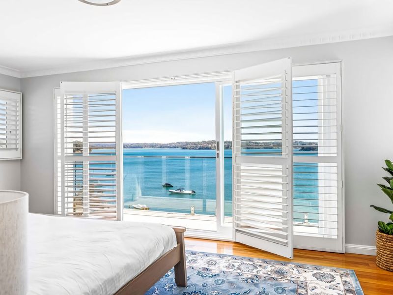 Ocean Front Luxury The Lambeth Walk