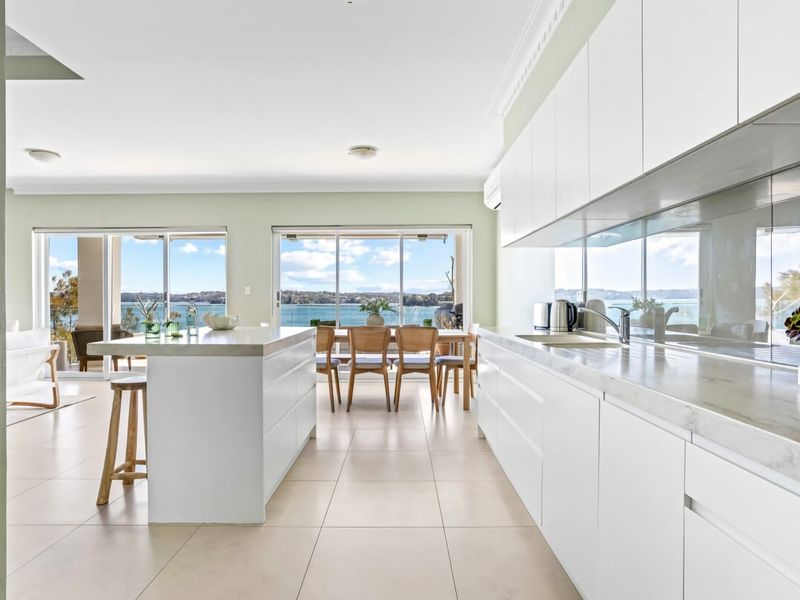 Ocean Front Luxury The Lambeth Walk