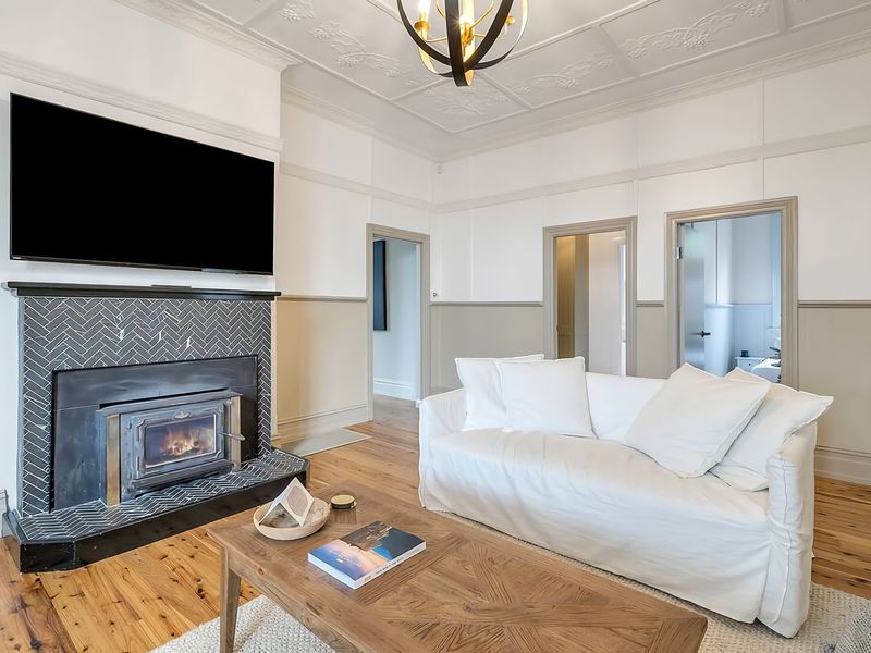 Luxury Heritage Home 10min Walk to Scenic World