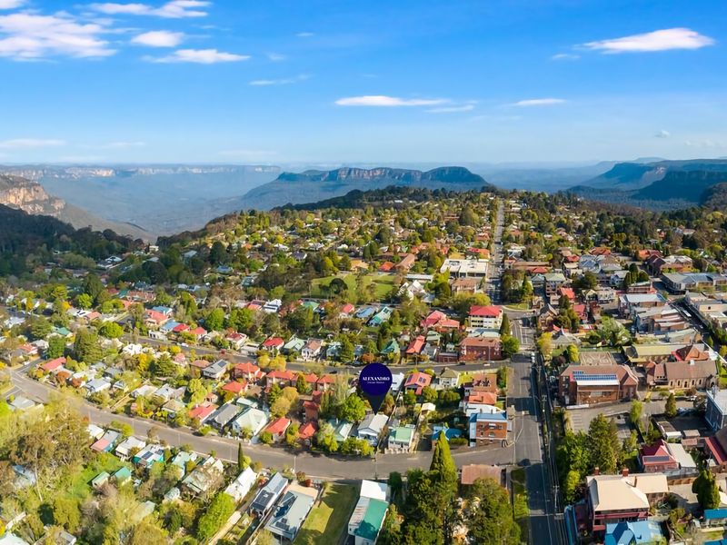 Luxury Heritage Home 10min Walk to Scenic World