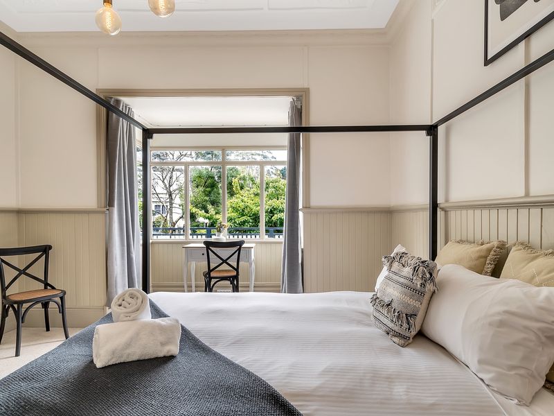 Luxury Heritage Home 10min Walk to Scenic World