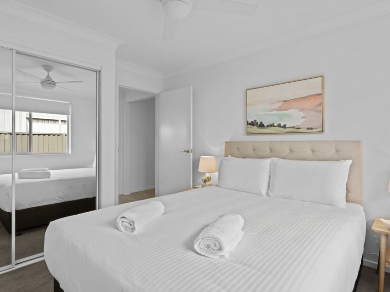 Wine Down 700m walk to Cessnock CBD