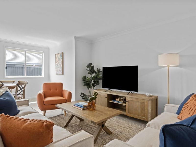 Wine Down 700m walk to Cessnock CBD