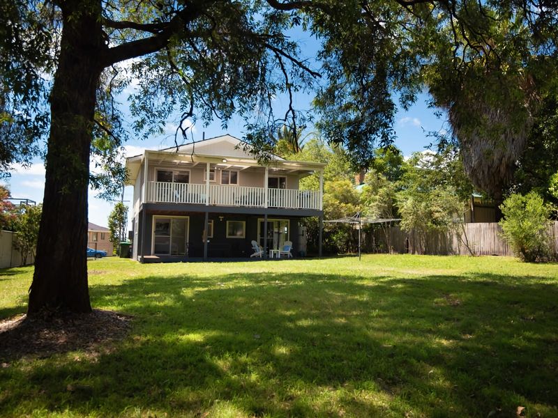 Beach House Ocean Views in Batehaven