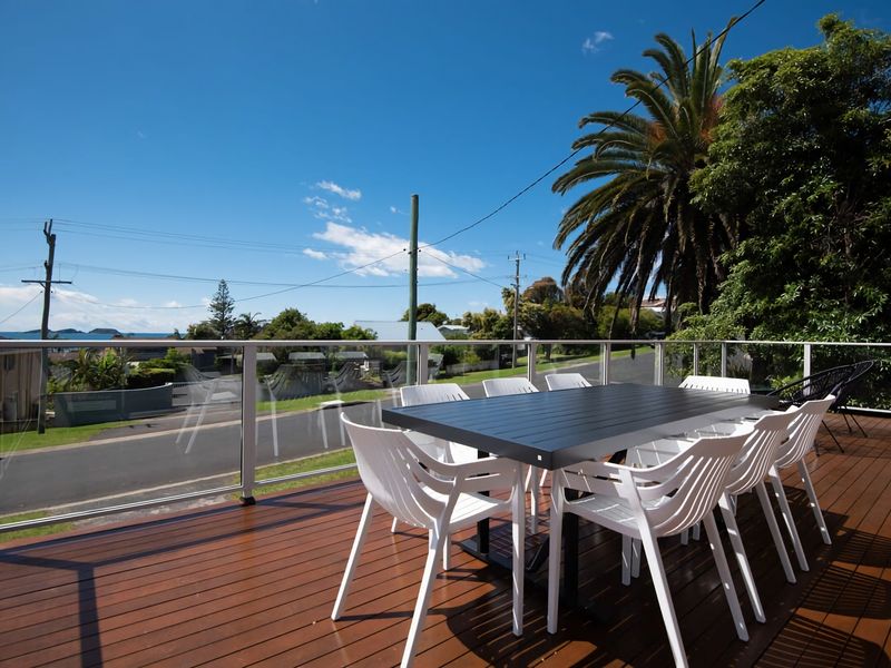 Beach House Ocean Views in Batehaven