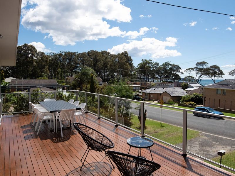 Beach House Ocean Views in Batehaven