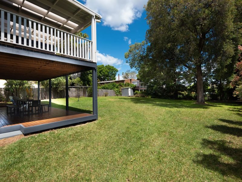 Beach House Ocean Views in Batehaven