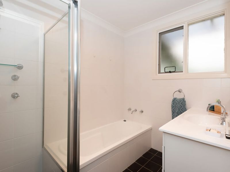 Beach House Ocean Views in Batehaven