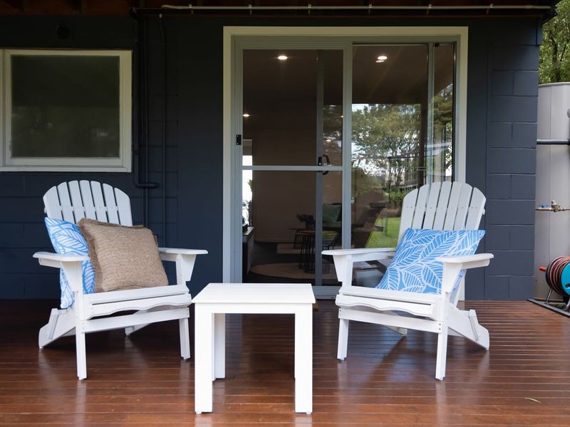 Beach House Ocean Views in Batehaven