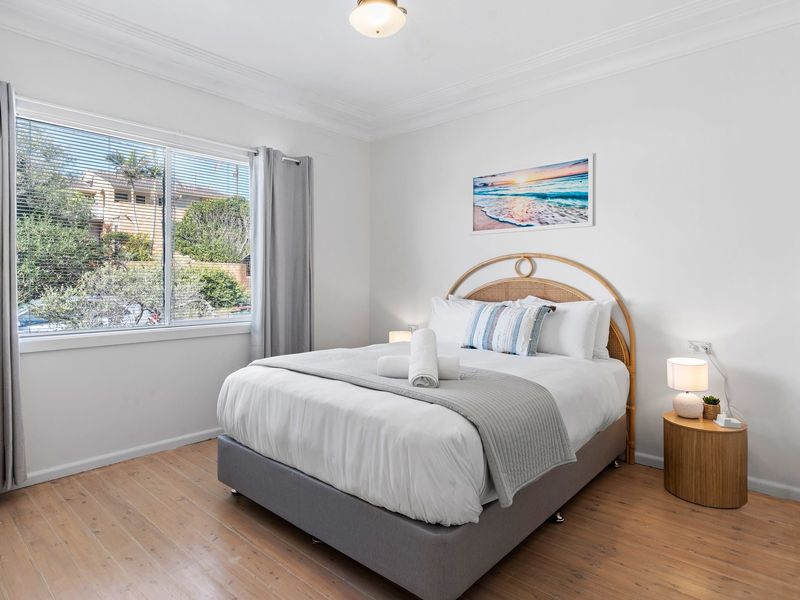 Cute Beach Escape 50m to Wamberal Beach
