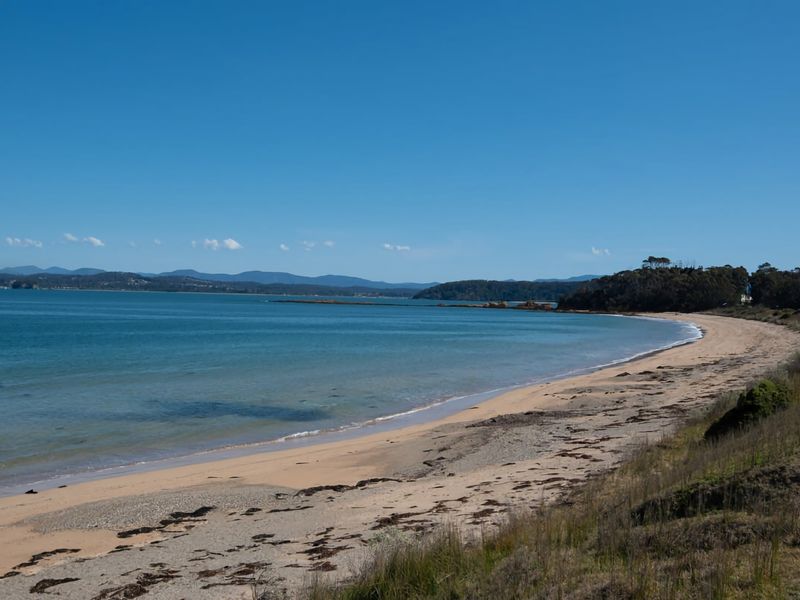 Maloneys Beach Views 3 Bed Home