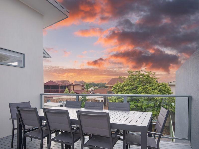 Maloneys Beach Views 3 Bed Home