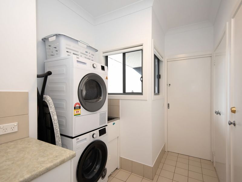 Maloneys Beach Views 3 Bed Home