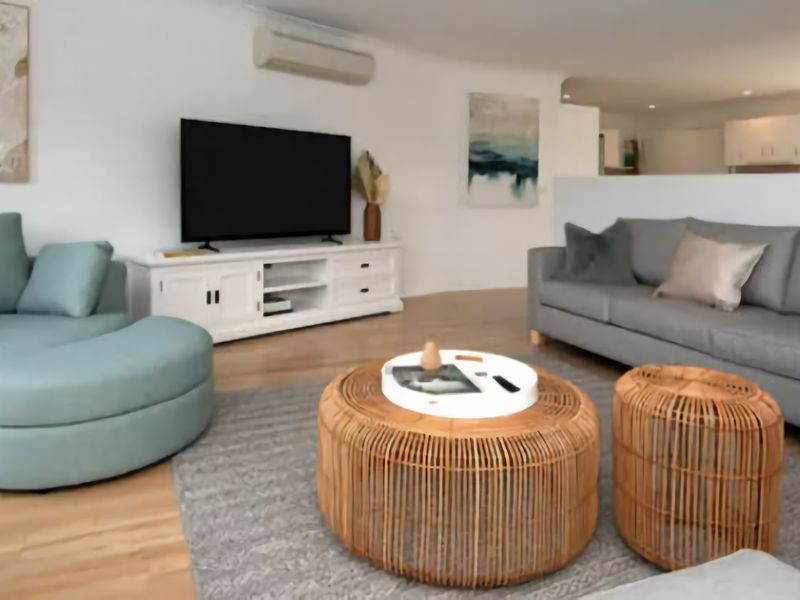 Maloneys Beach Views 3 Bed Home